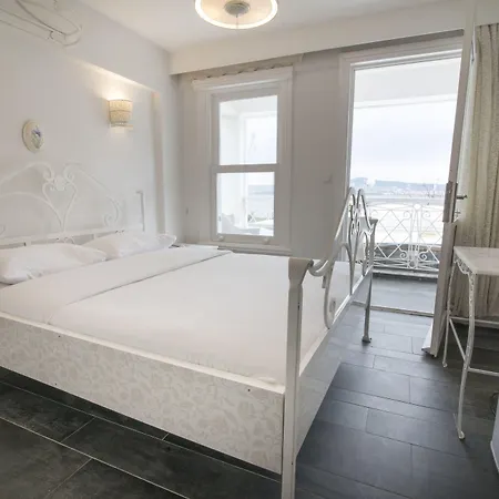 Hotel Bueyuekada Port 3*