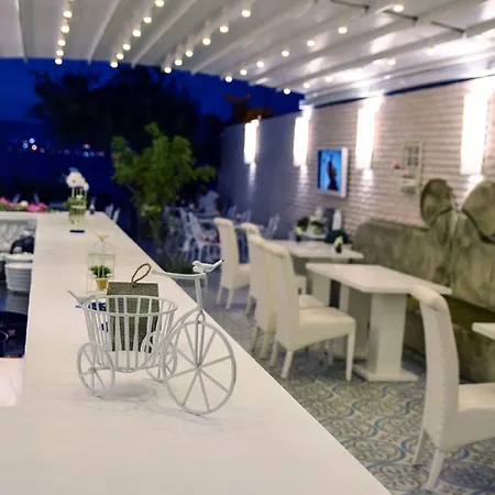 Bueyuekada Port 3*
