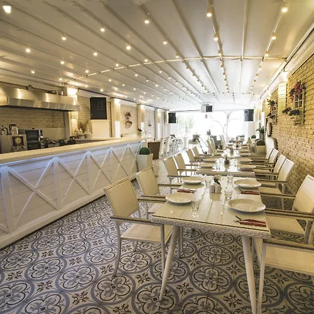 호텔 Bueyuekada Port