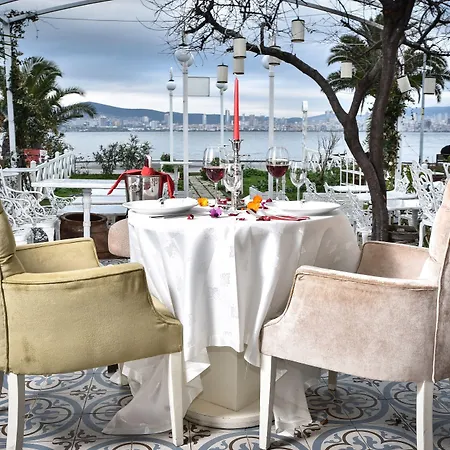 Bueyuekada Port Hotel Adalar