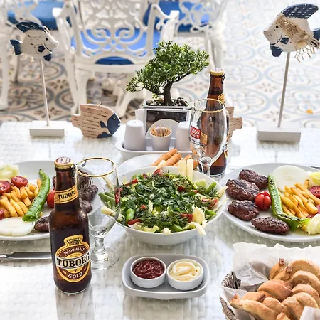Bueyuekada Port 3* Adalar