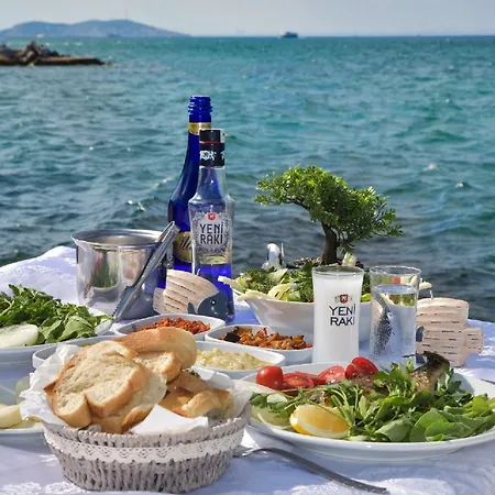 Bueyuekada Port 호텔 3*