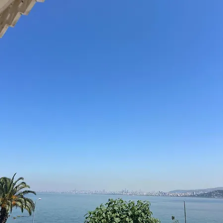 Bueyuekada Port 3*