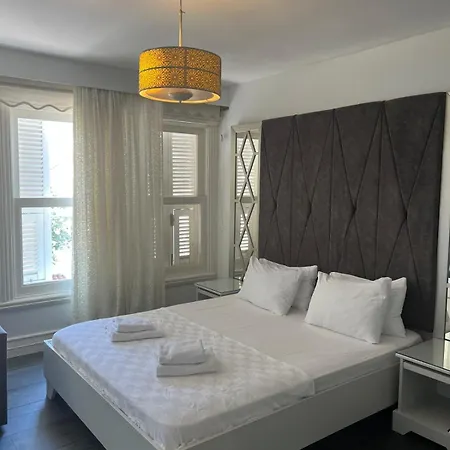 Bueyuekada Port Hotel 3*