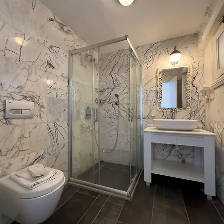 Bueyuekada Port Hotel 3*