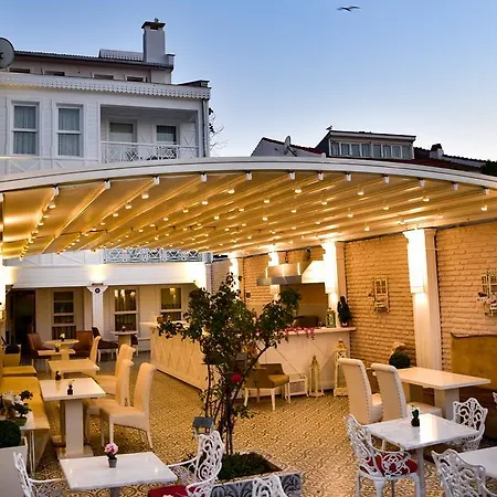 Bueyuekada Port 3* Adalar
