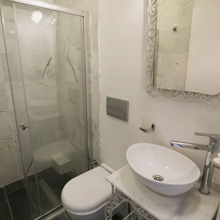 호텔 Bueyuekada Port 아달라르