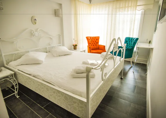 Bueyuekada Port Hotel 3*