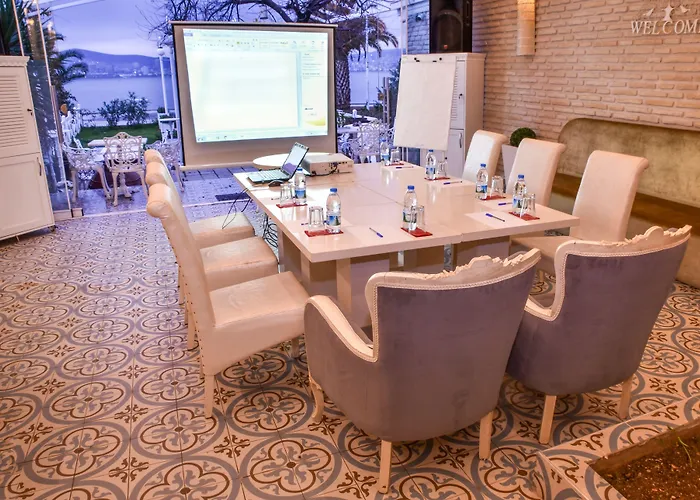 Bueyuekada Port Hotel 3*