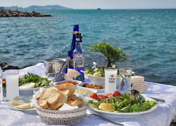 Bueyuekada Port Hotel 3*