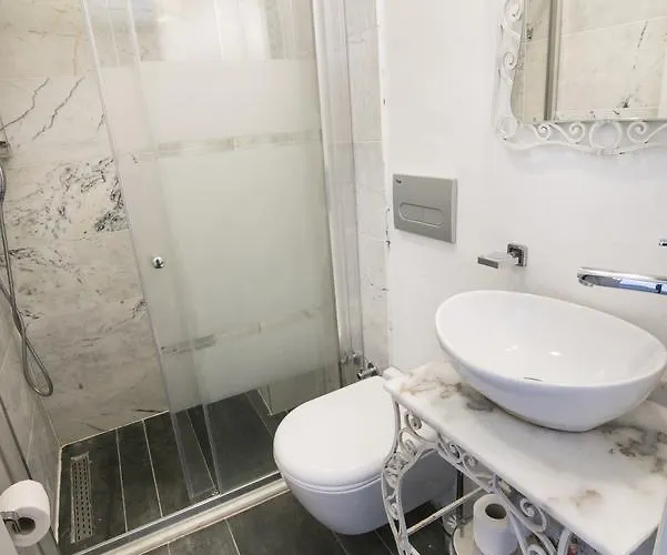 Hotel Bueyuekada Port 3*