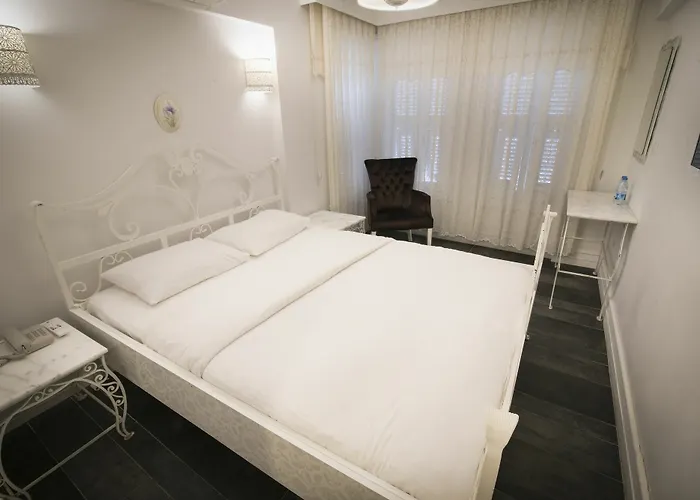 Bueyuekada Port Hotel Adalar